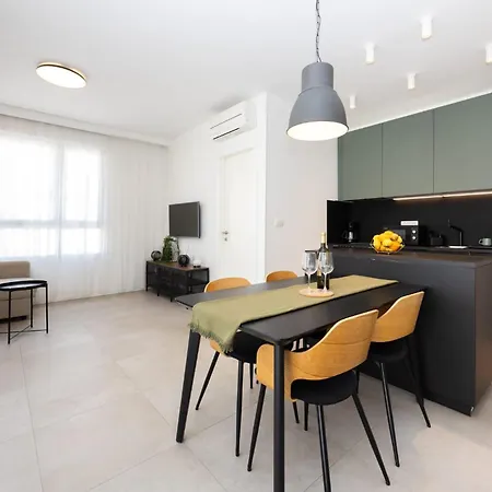 Apartment Junia Boutique *