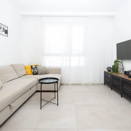 Junia Boutique Apartment *
