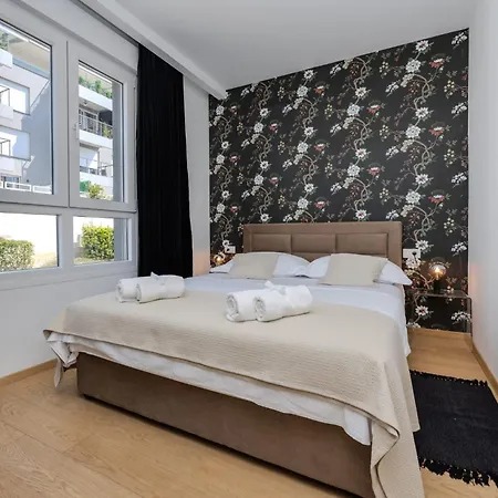 Appartement Junia Boutique *